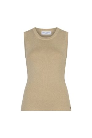 lofty manner - RC03.2 - Top Arwen